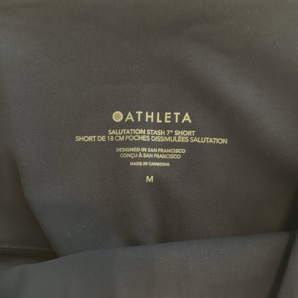 Athleta salutation stash 7in short - Picture 5 of 5